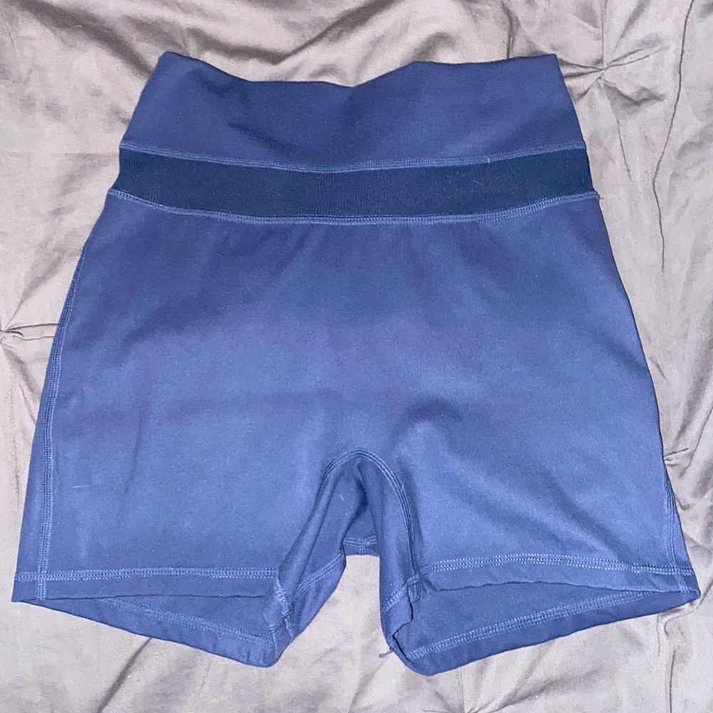 Alphalete shorts size small